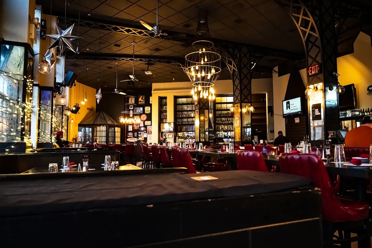 AOA Bar & Grill