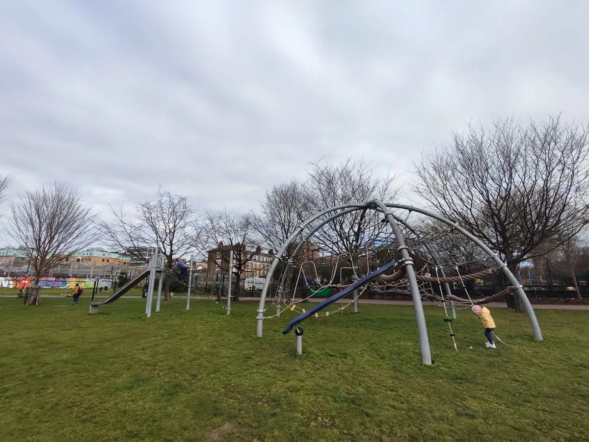 Allen Gardens