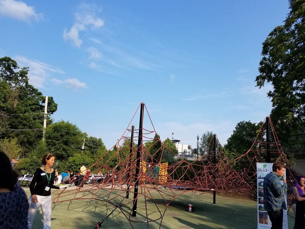 de Burgos (Julia) Park
