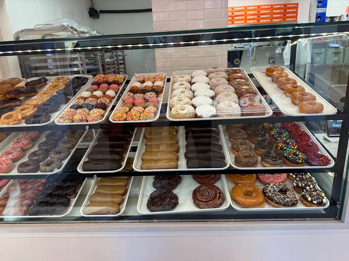 Randy's Donuts