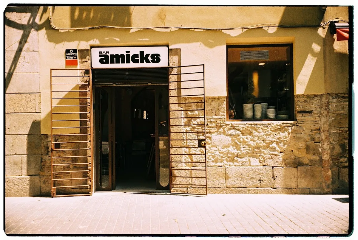 Bar Amicks