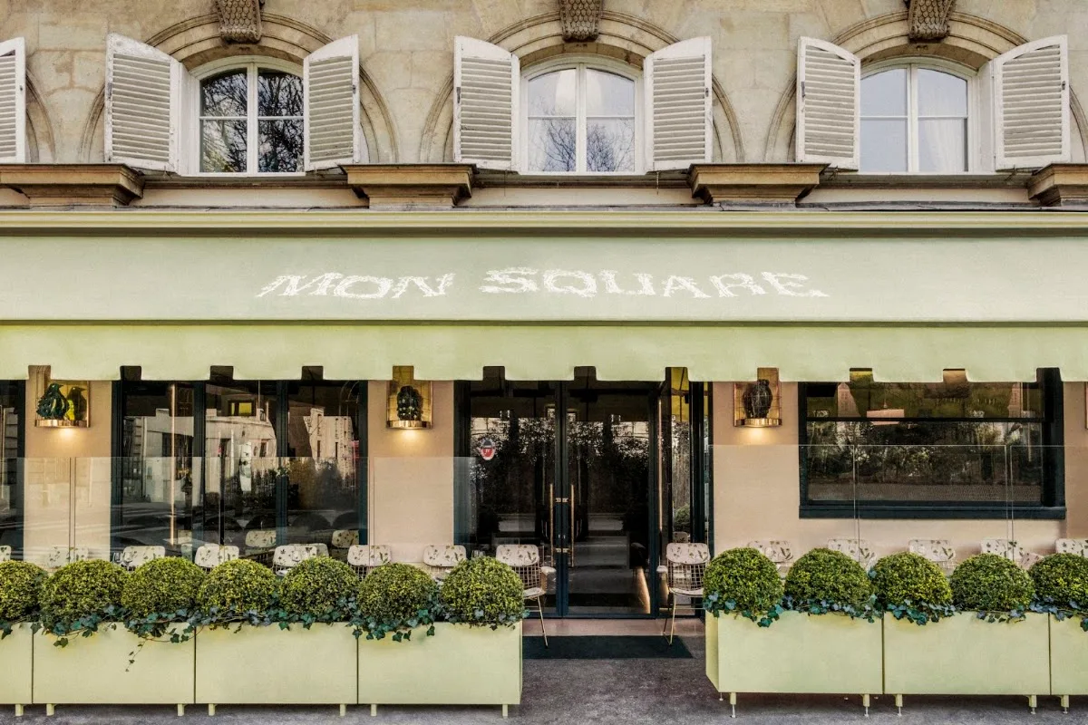 Mon Square Restaurant
