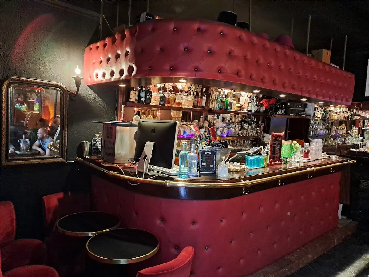 Smile Drink Bar & Music
