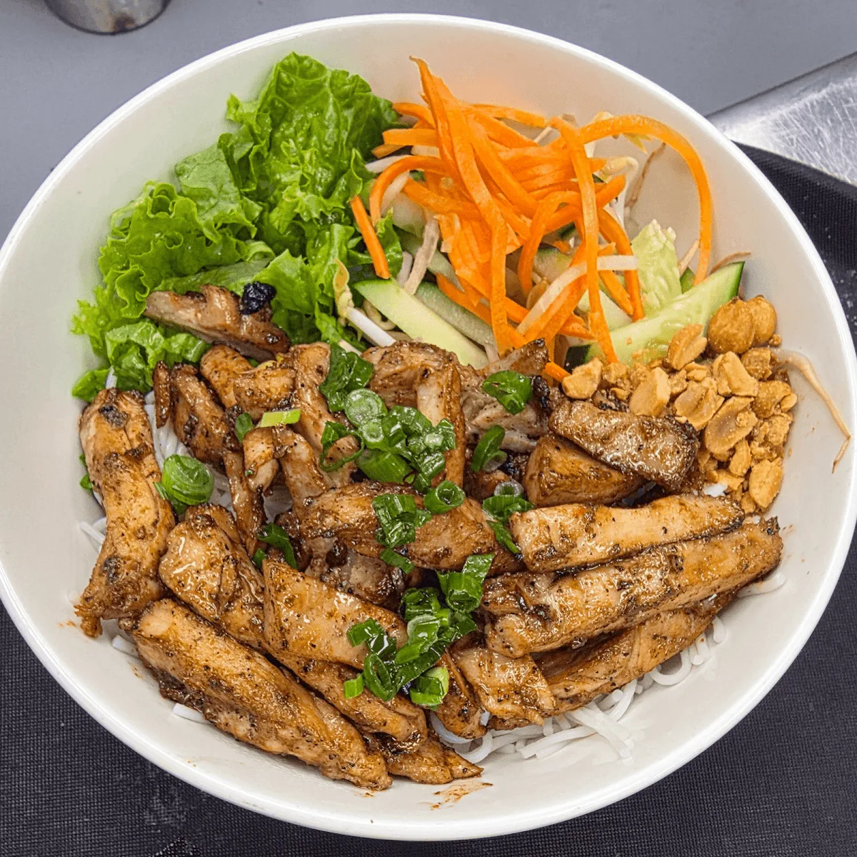 Ho's Kitchen