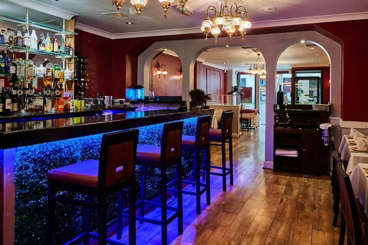 Aik Sitar - Indian Restaurant & Bar