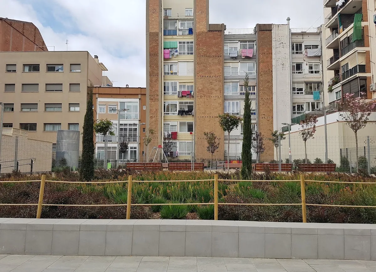 Interior d'Illa Treballadores de la Numax (Parc infantil 100% accessible)
