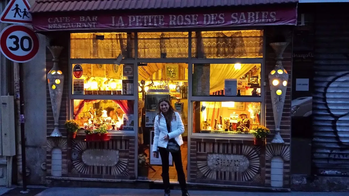 Café Petite