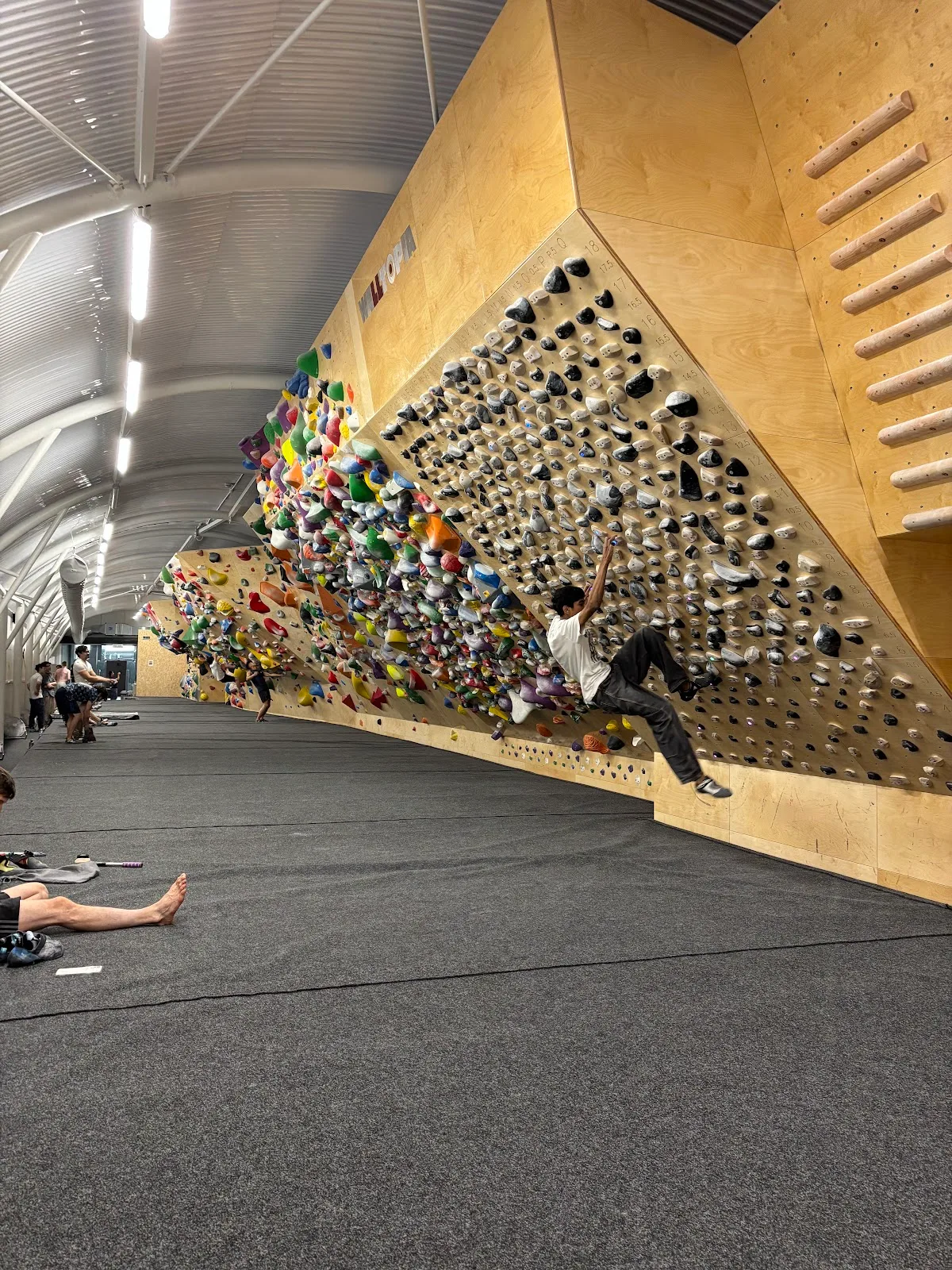 Climbing Gym Sen