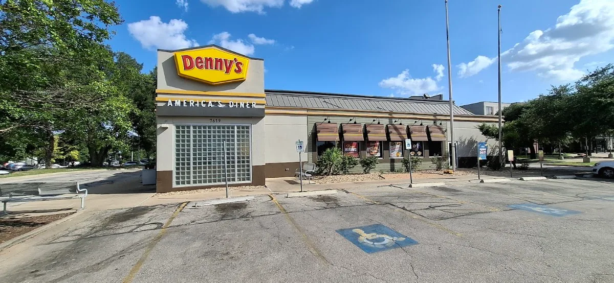 Denny's Restaurant
