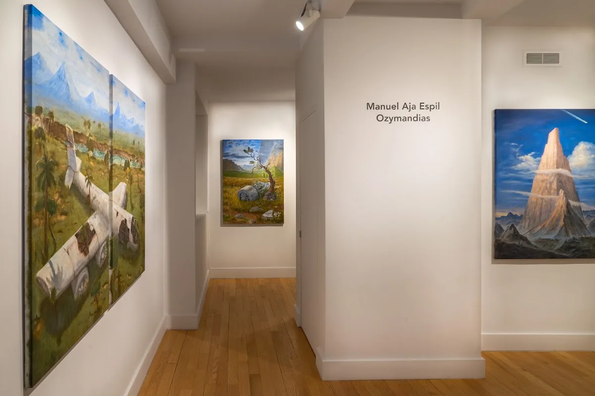 Hutchinson Modern & Contemporary
