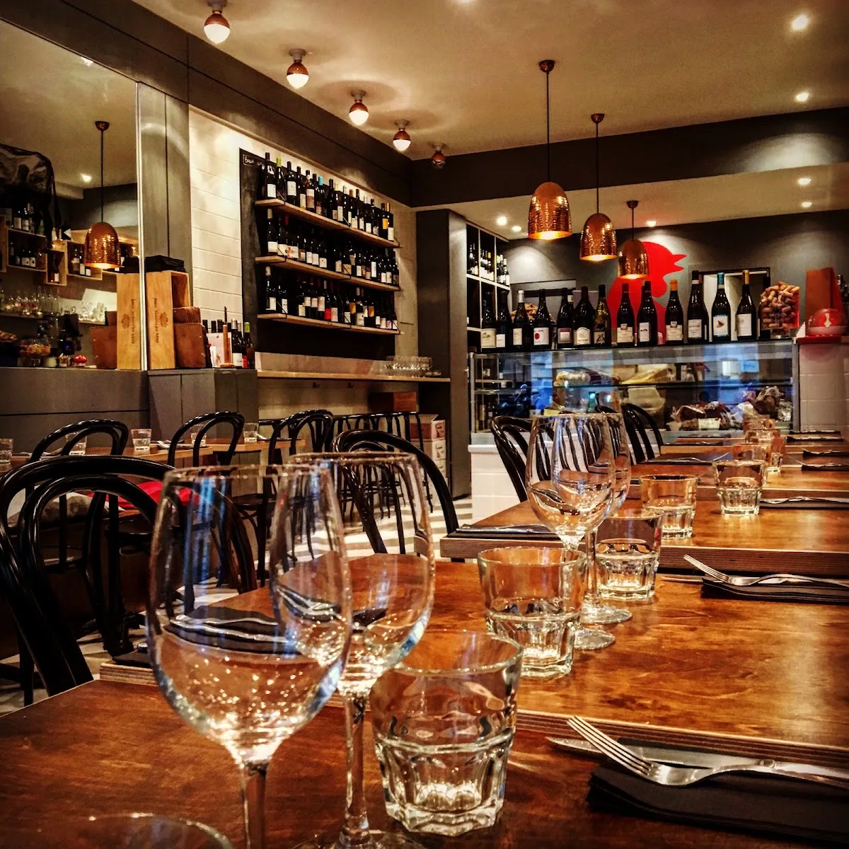 Archibon Wine Bar / Wine Tasting