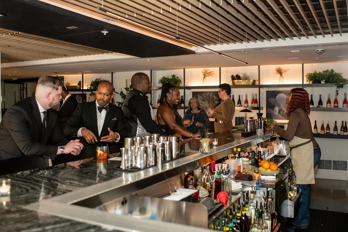 a.kitchen+bar - D.C.