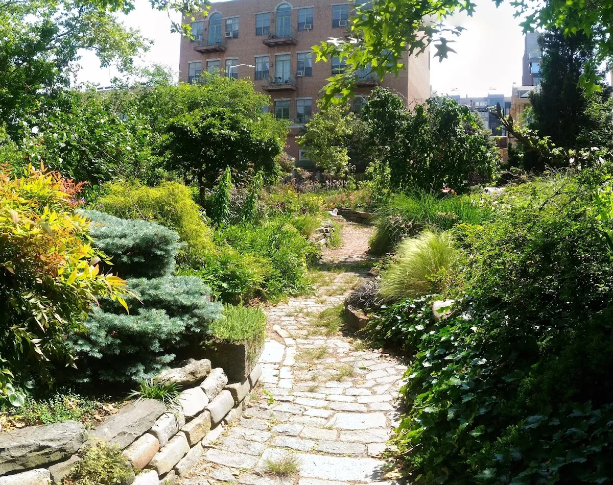 Green Dome Garden