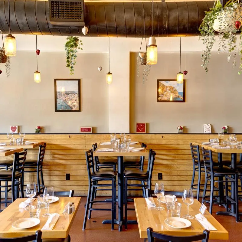 Sara The Wine Bar & Restaurant