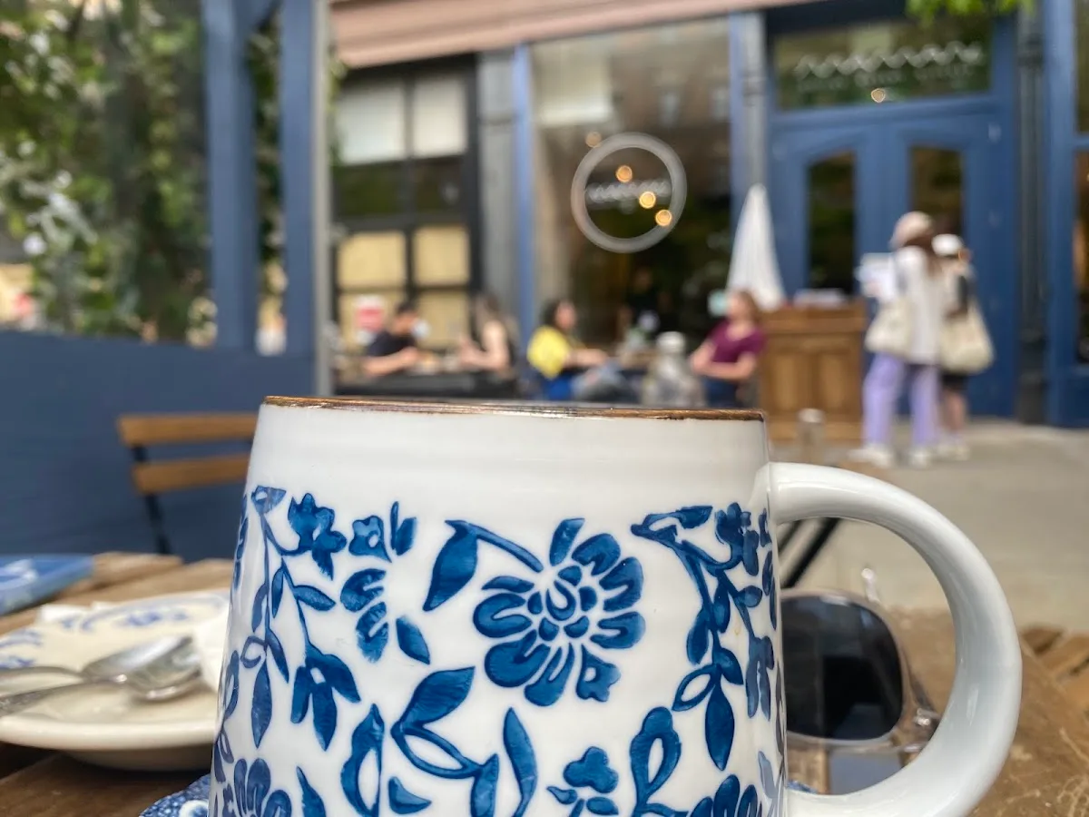 Cafe Eat In