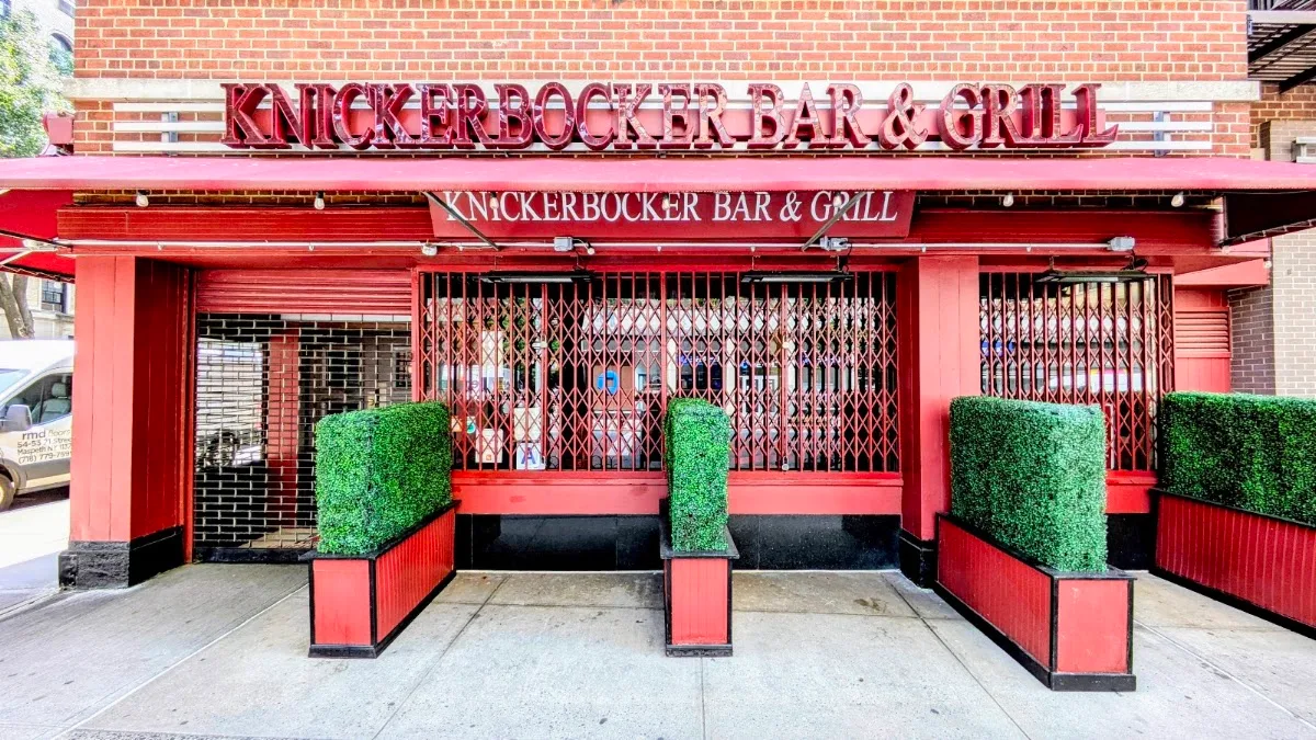 Knickerbocker Bar & Grill
