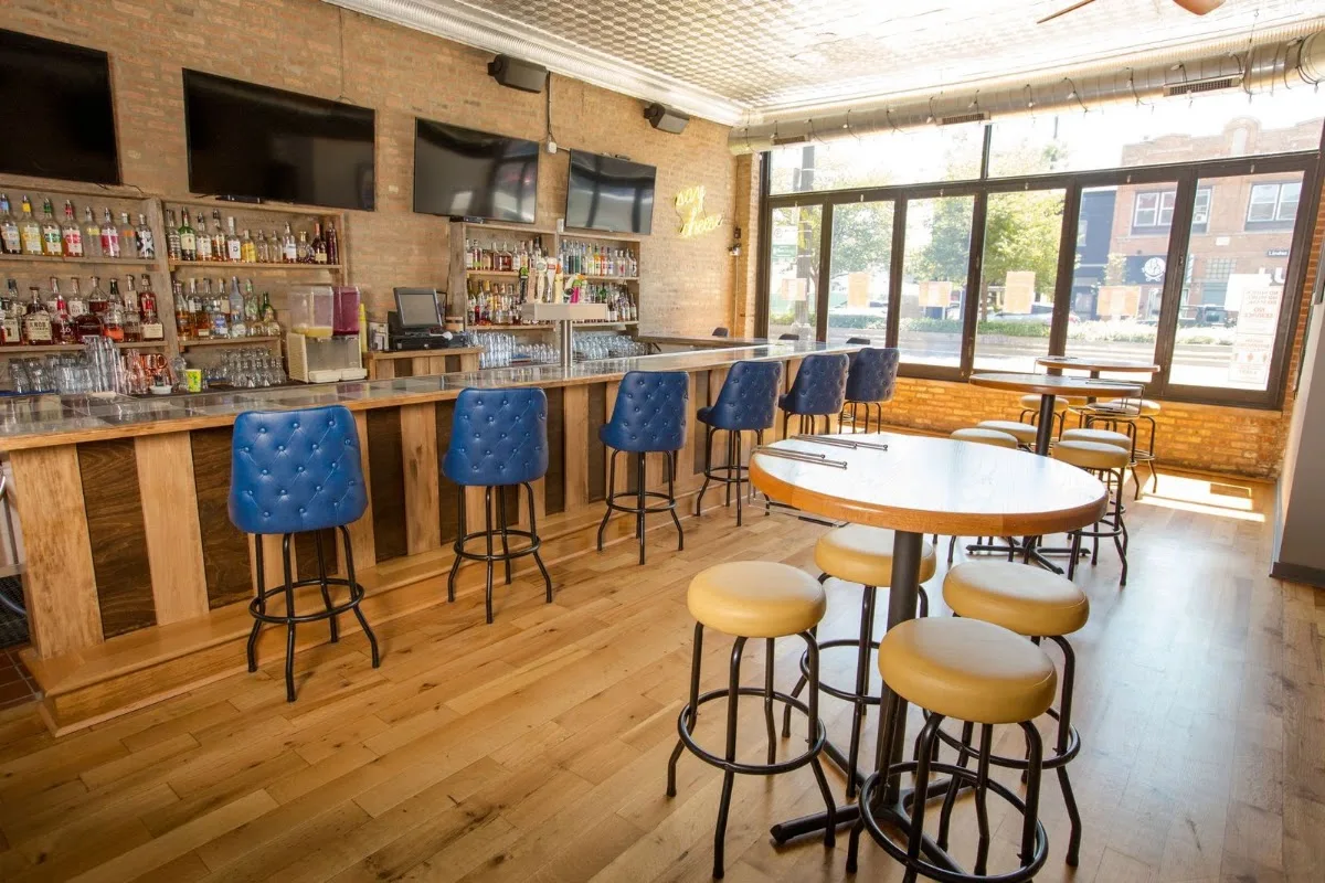 Irving Park Pizza & Patio