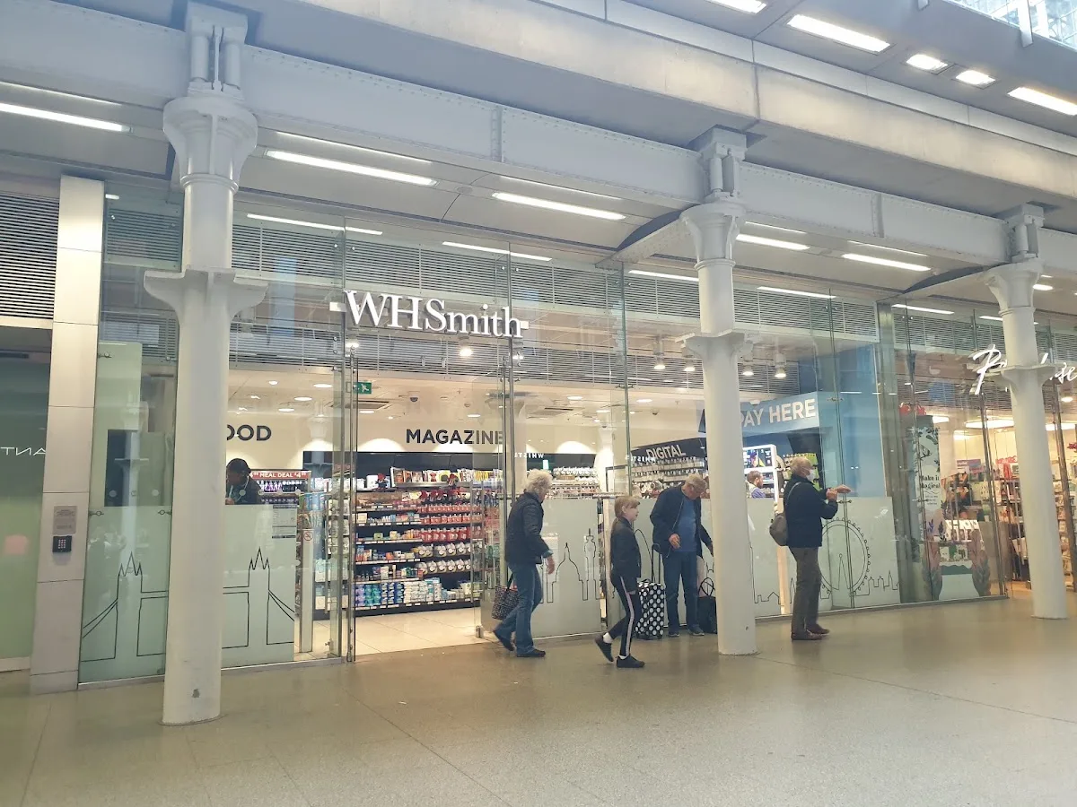 WHSmith Kings Cross Rail