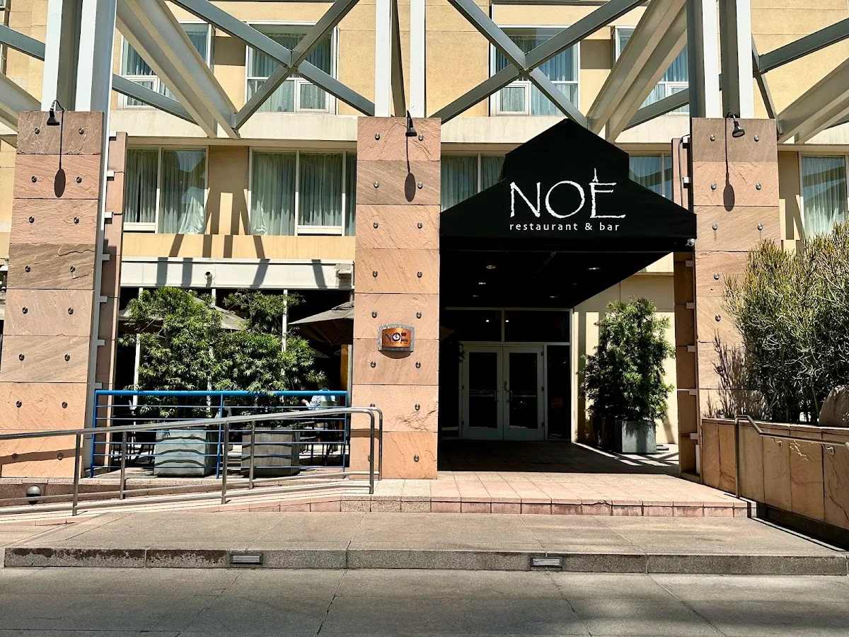 Noe Restaurant and Bar