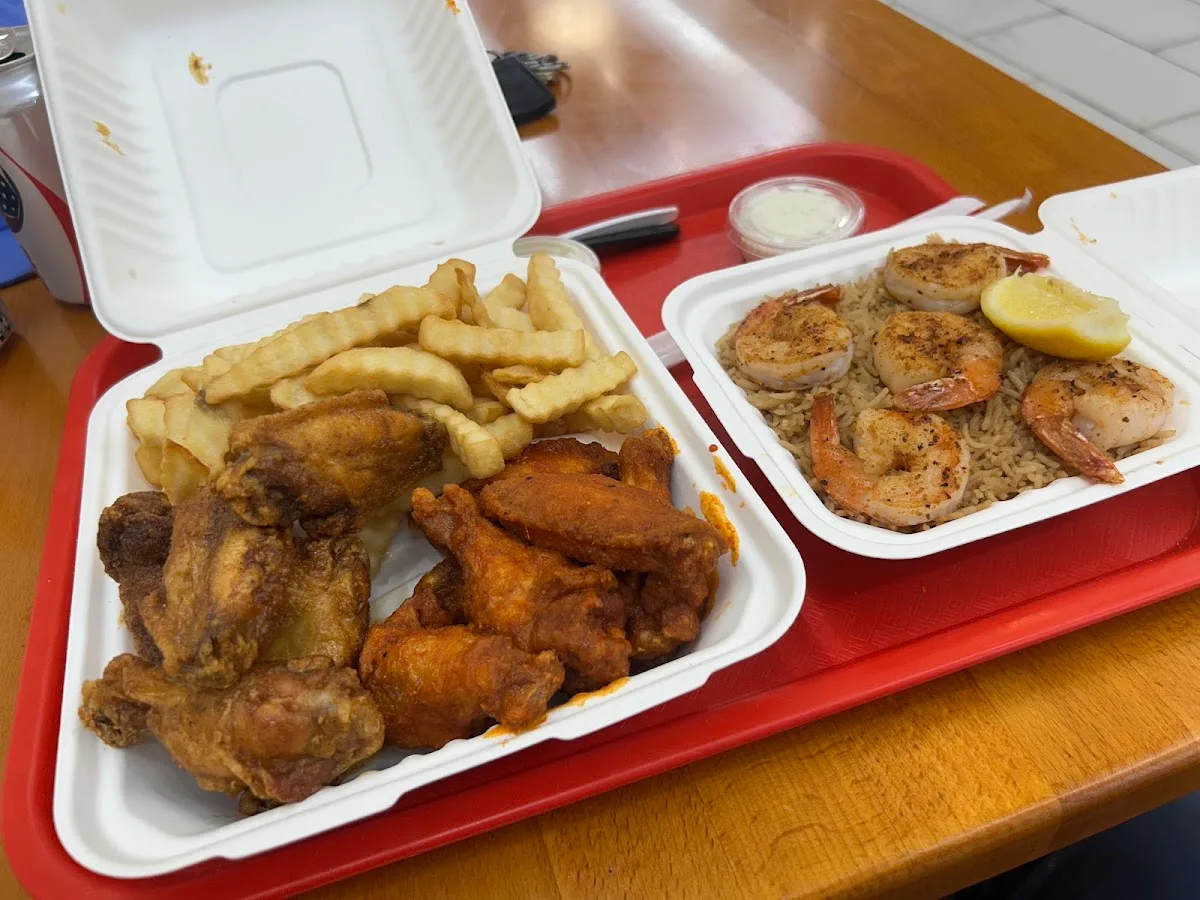 WingLand & Pizza (Halal)