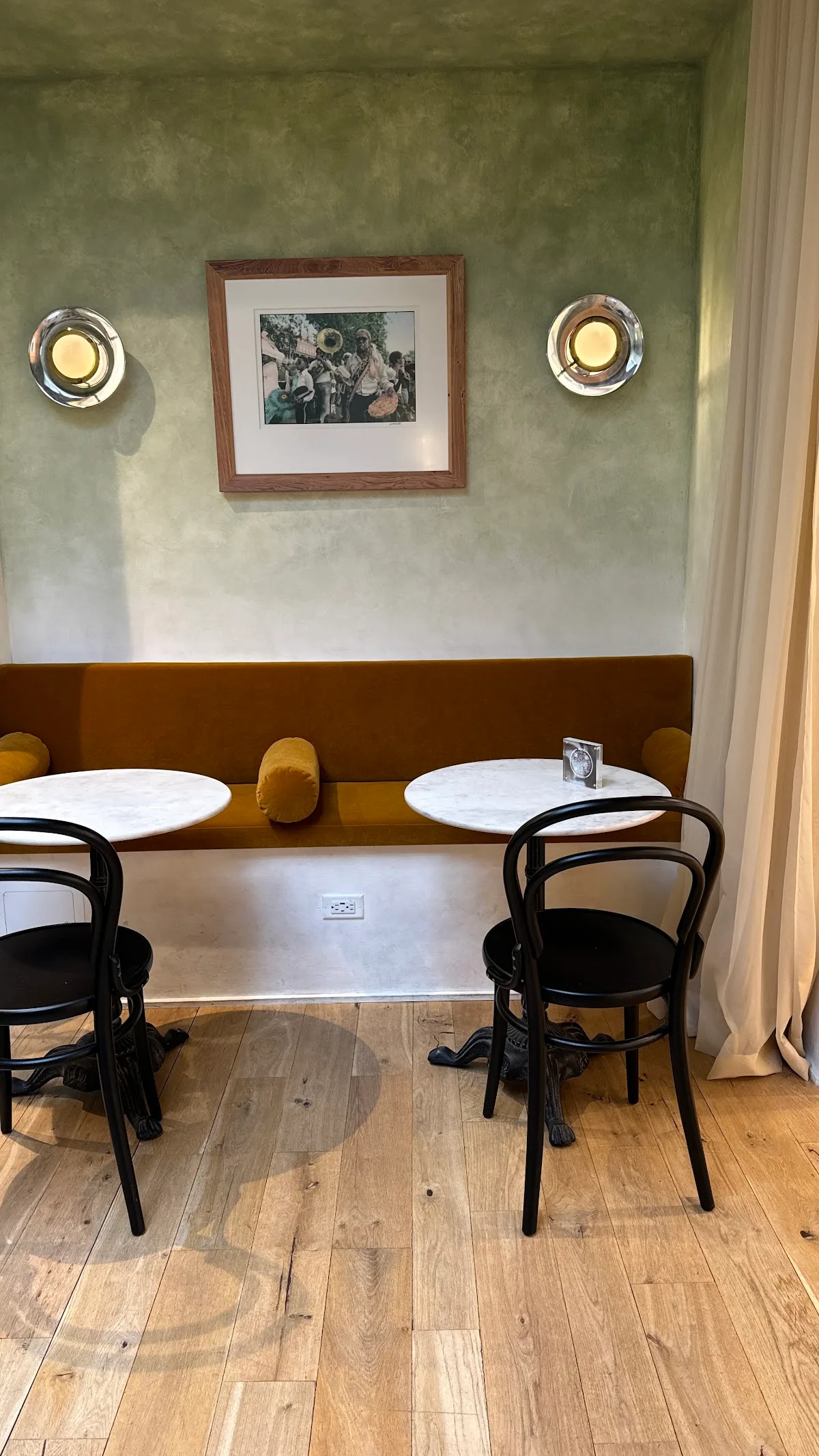 PATULA Wine Bar
