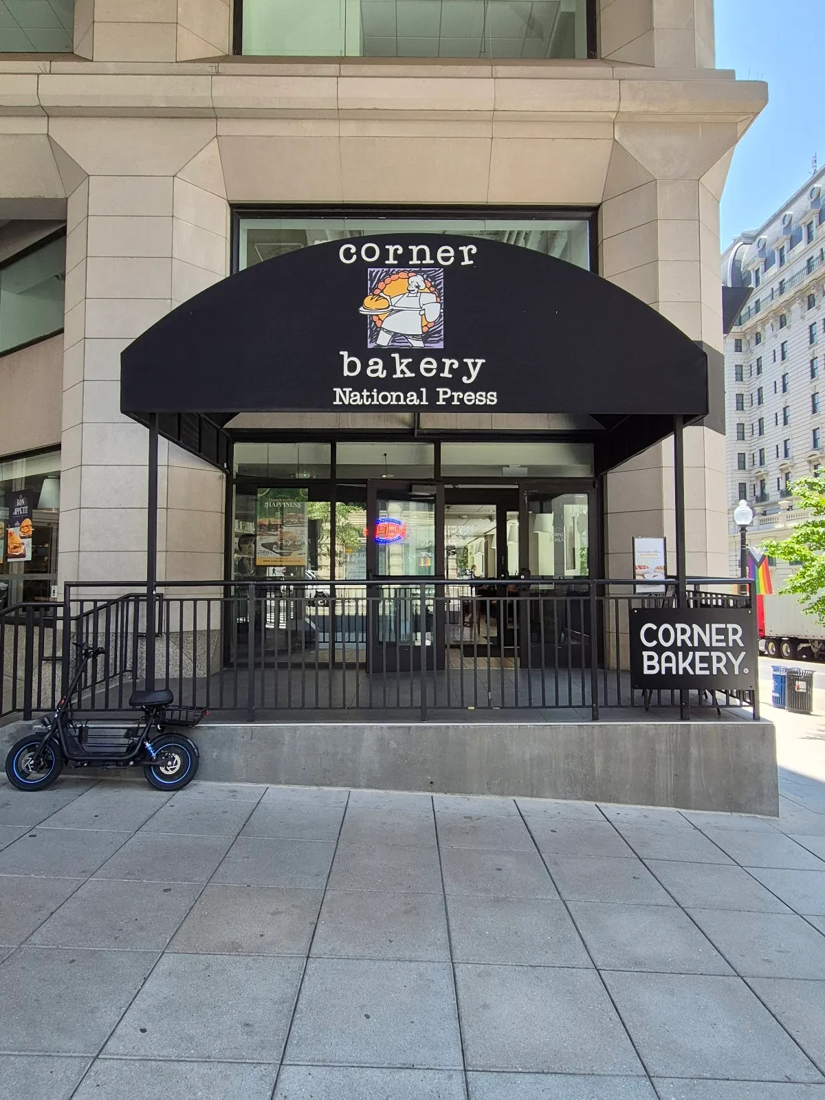 Corner Bakery Cafe