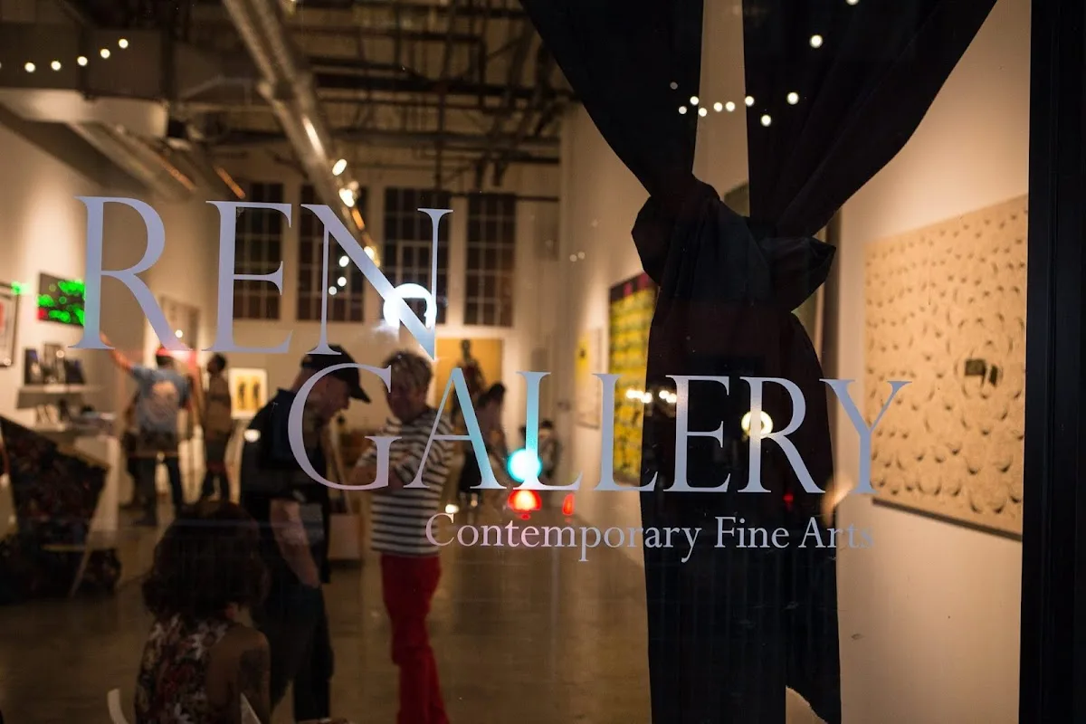Ren Gallery