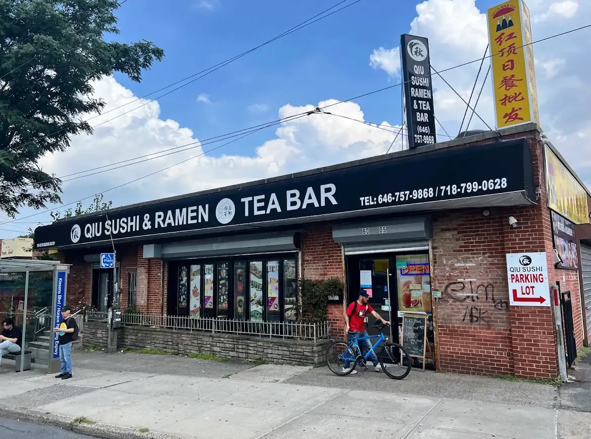 Qiu Sushi And Tea Bar