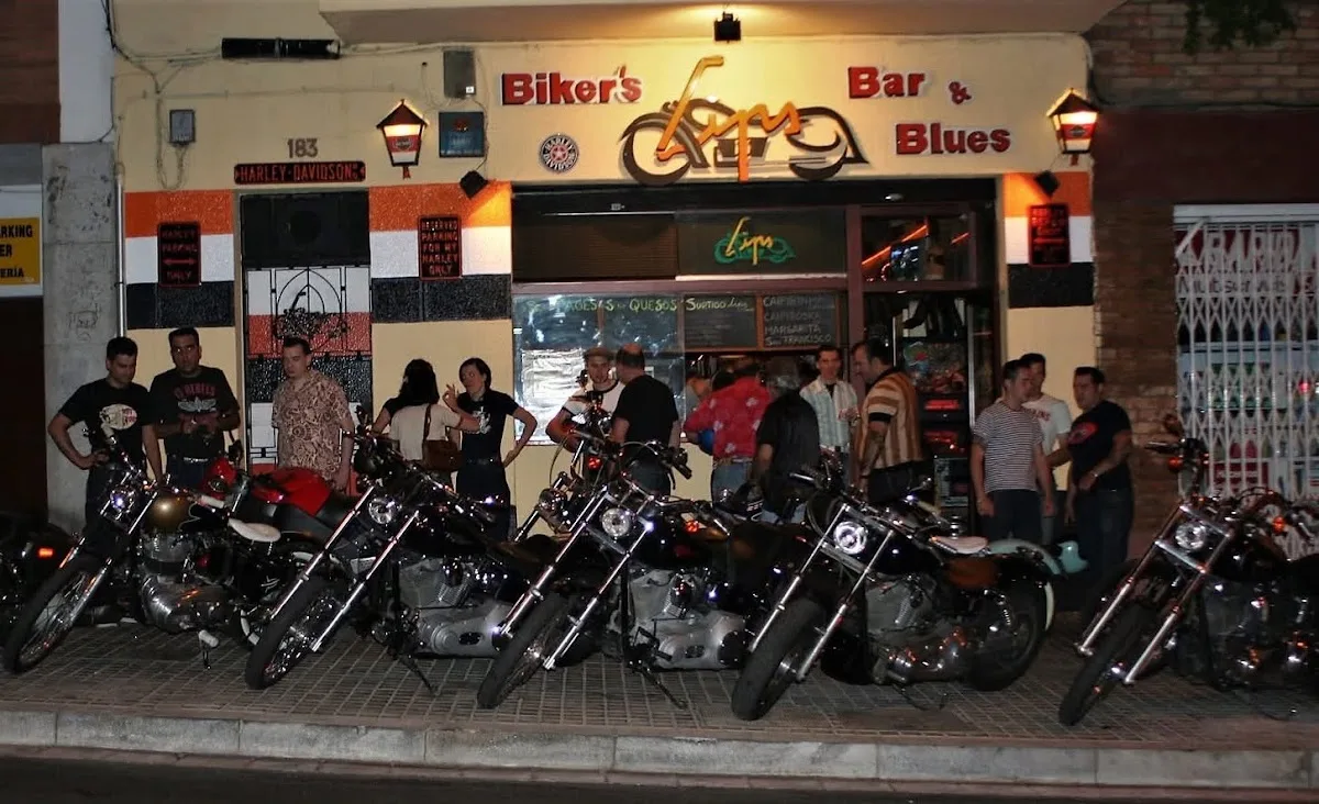 Bar Lips