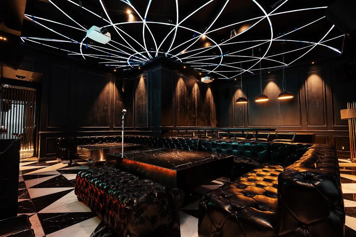 9 Plus KTV