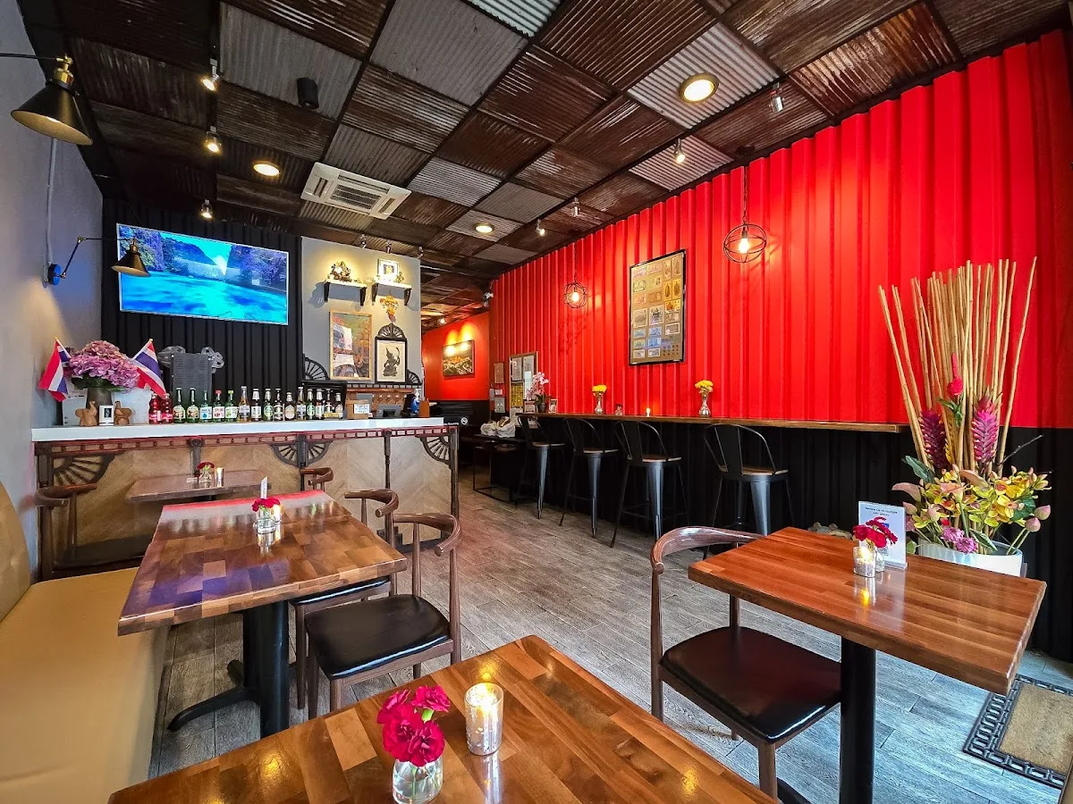 Thai Money Restaurant (Formerly Onedee Thai)