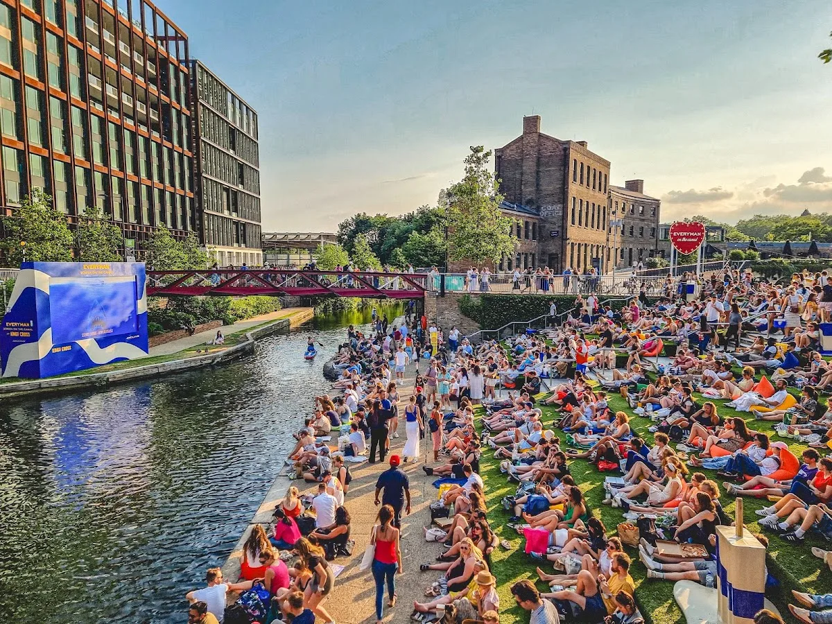 Everyman on the Canal
