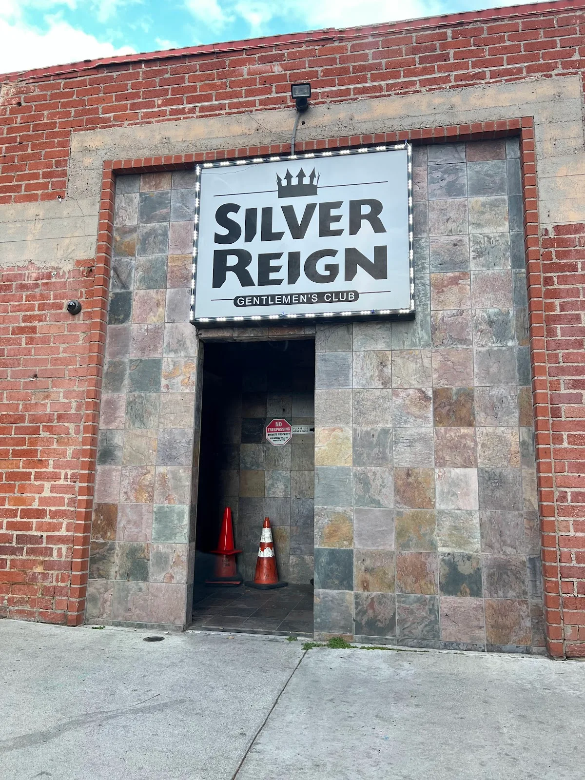 Silver Reign Gentlemen's Club