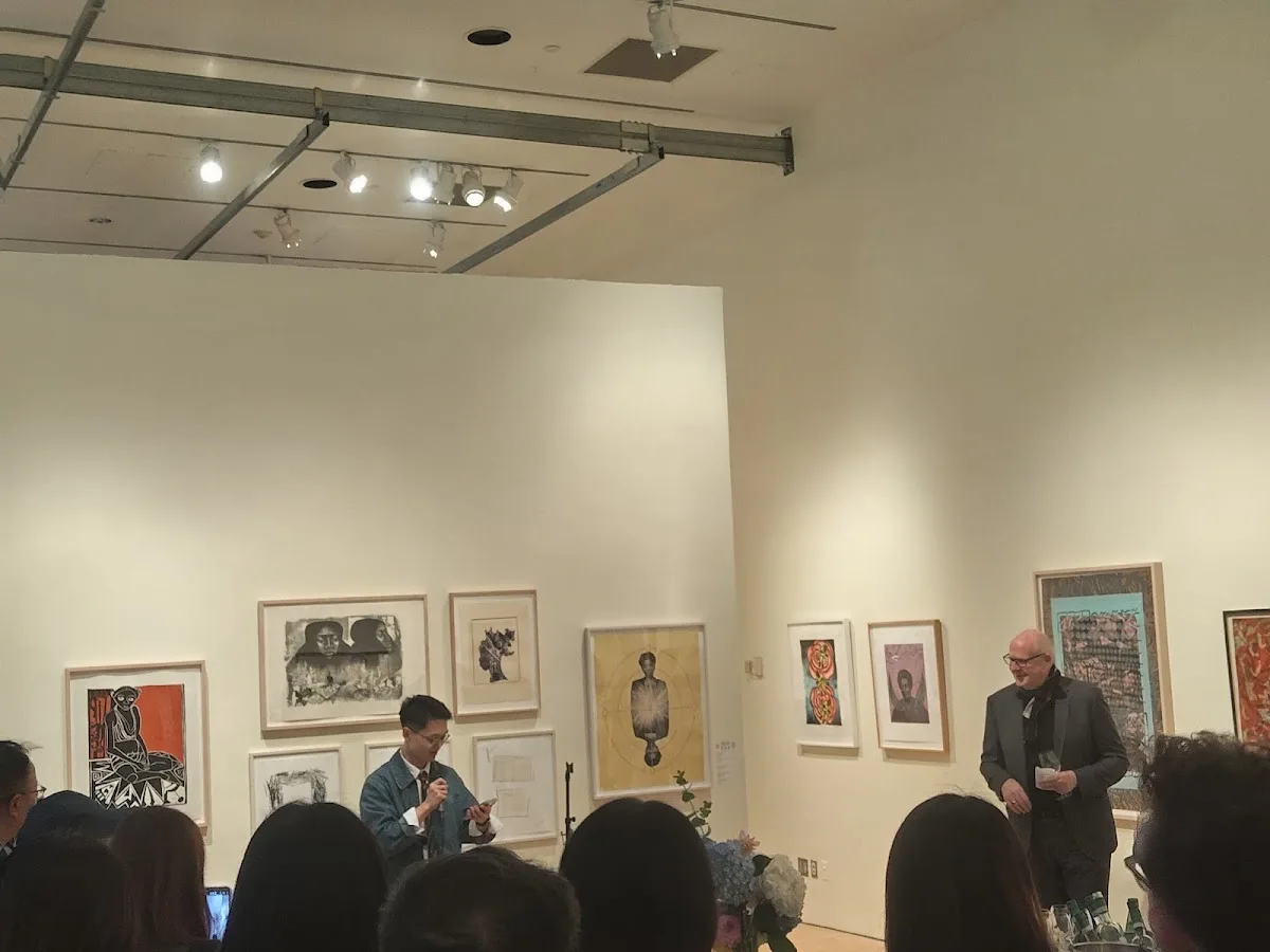 The James Gallery