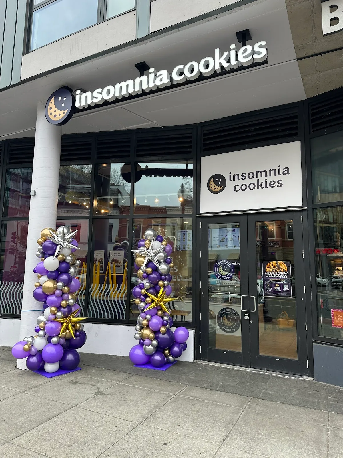 Insomnia Cookies