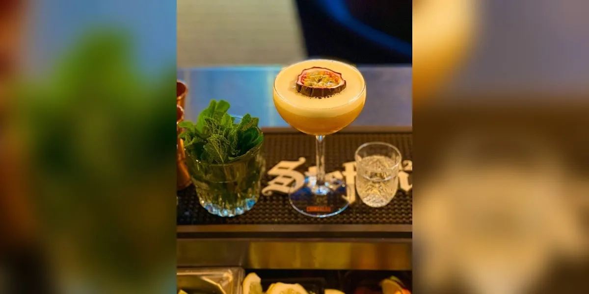 Monsieur M Cocktail Bar