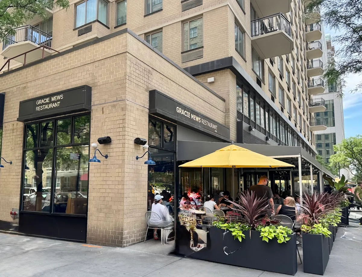 Gracie Mews Diner