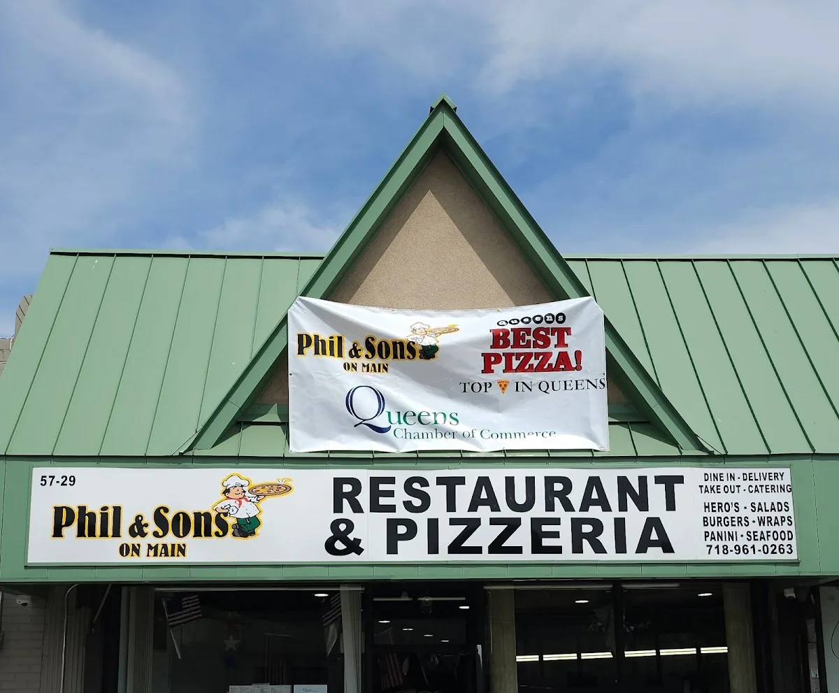 Phil & Sons on Main Italian restaurant and pizzeria