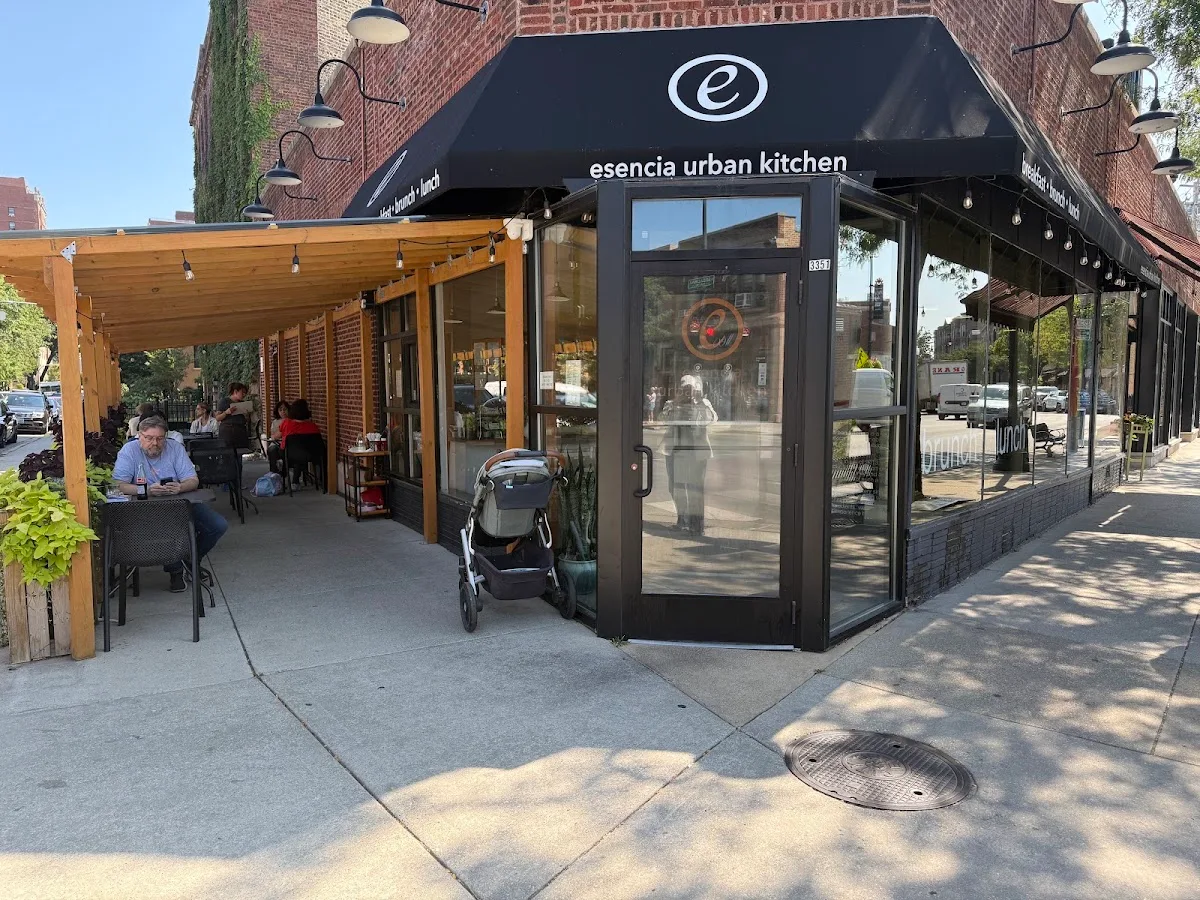 Esencia Urban Kitchen