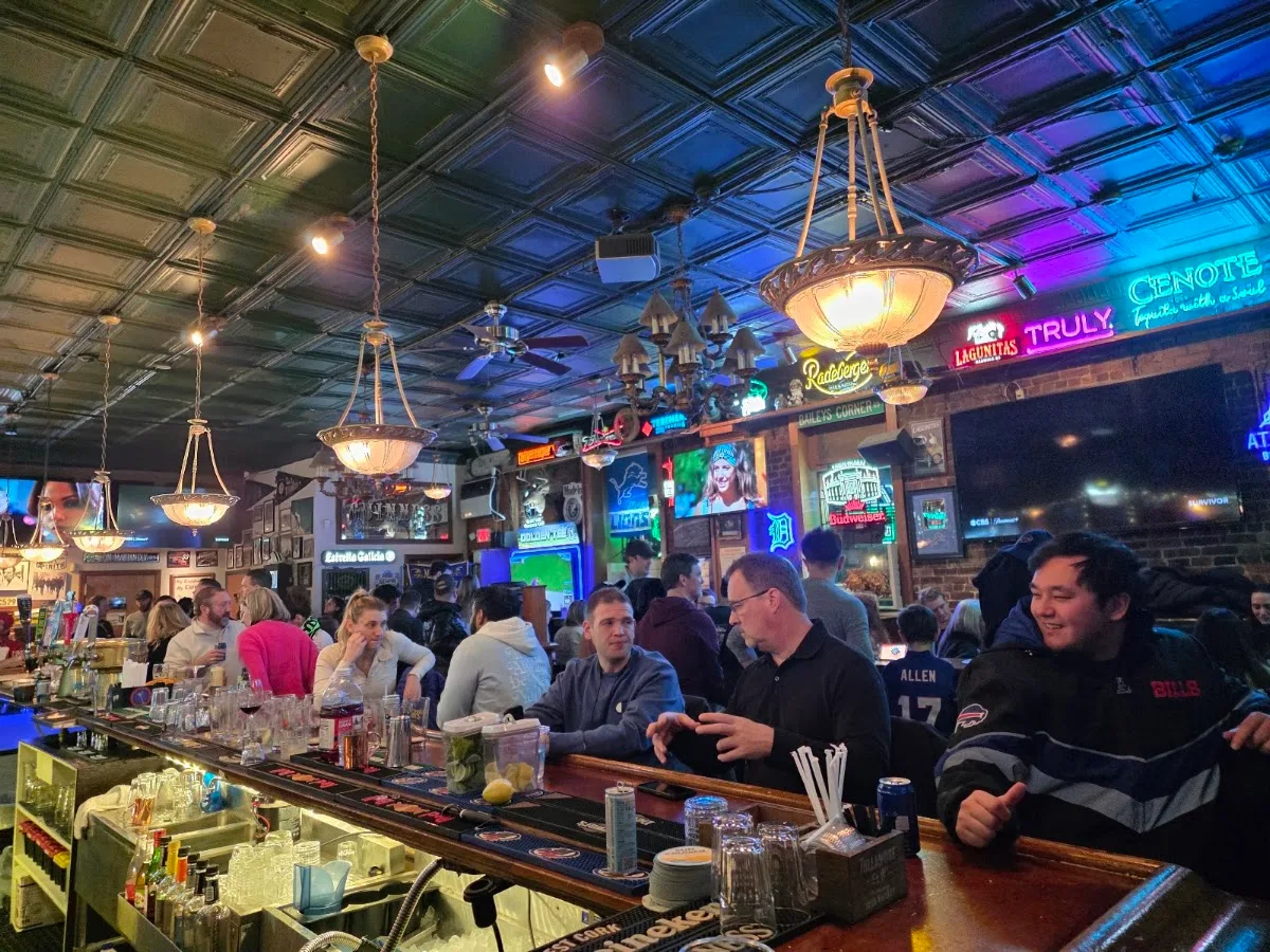 Bailey's Corner Pub