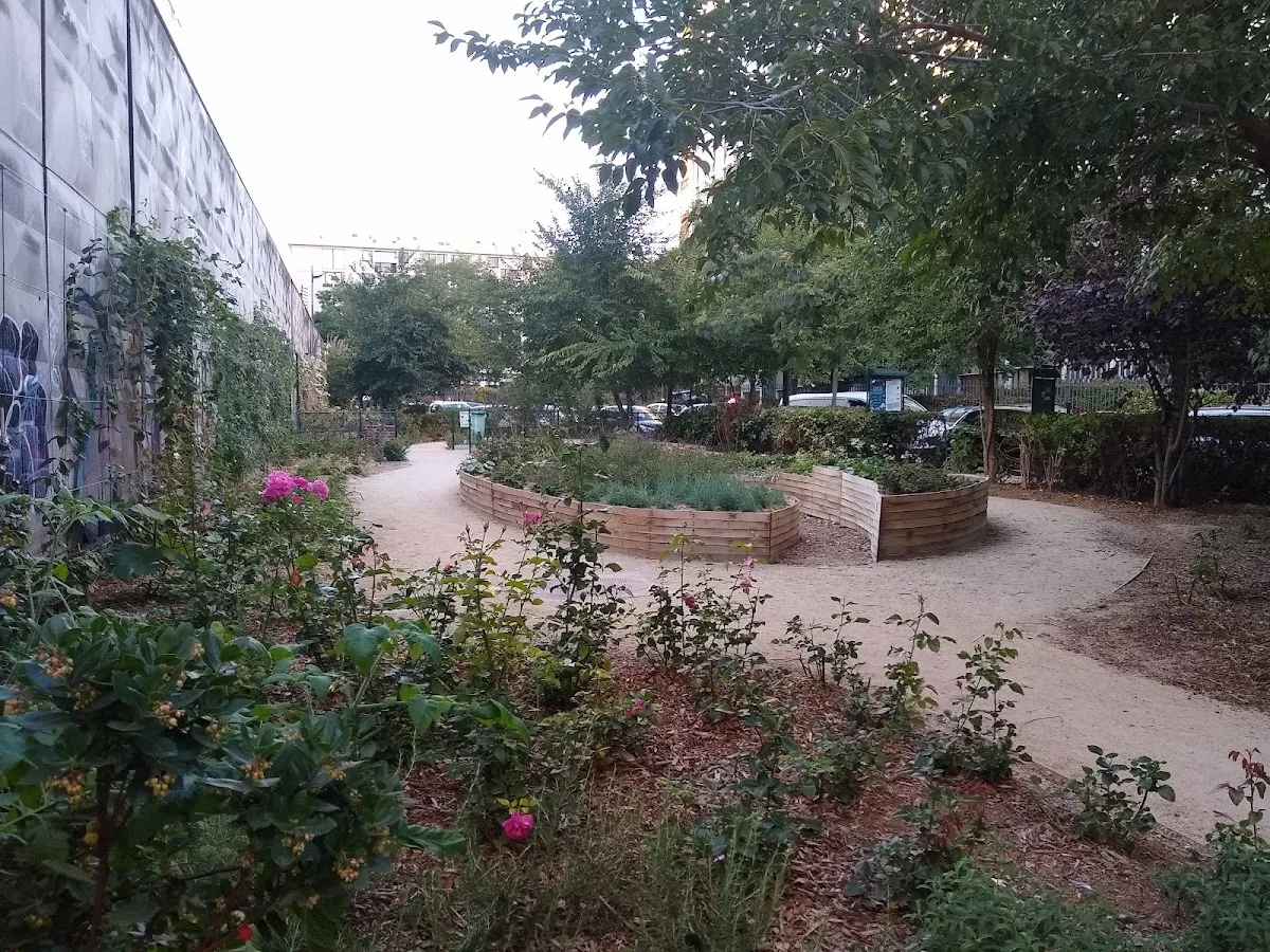 Jardin Maronites-Pressoir