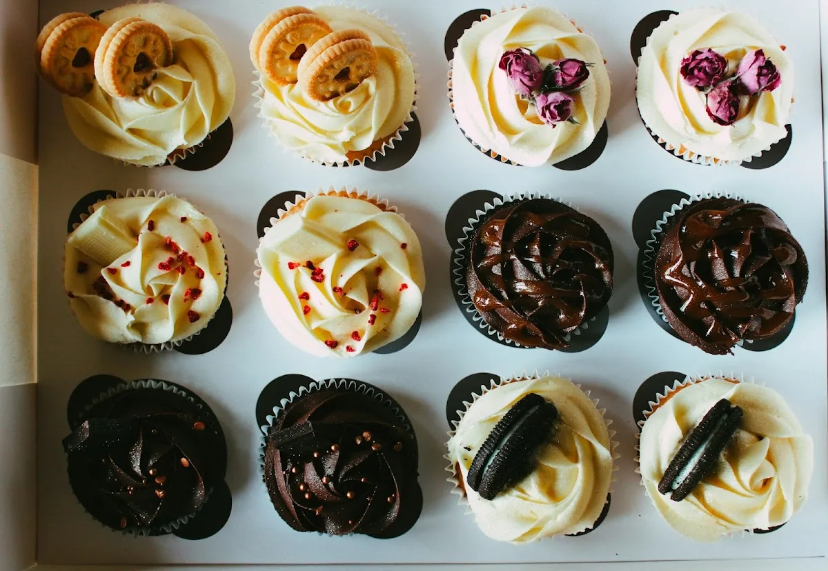 Allesandro’s Sweets Los Angeles | Dessert Catering, Cupcakes, Chocolate Covered Strawberries, Flan Napolitano