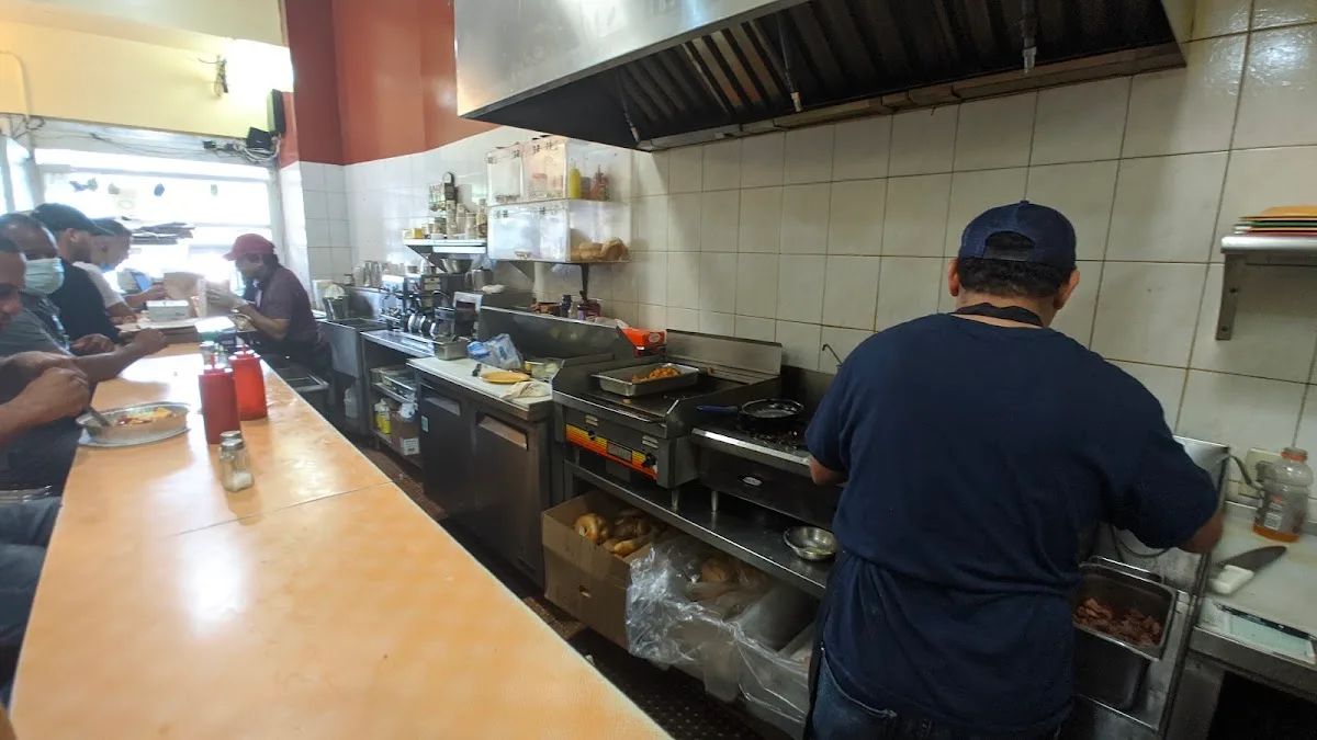 Reben Luncheonette