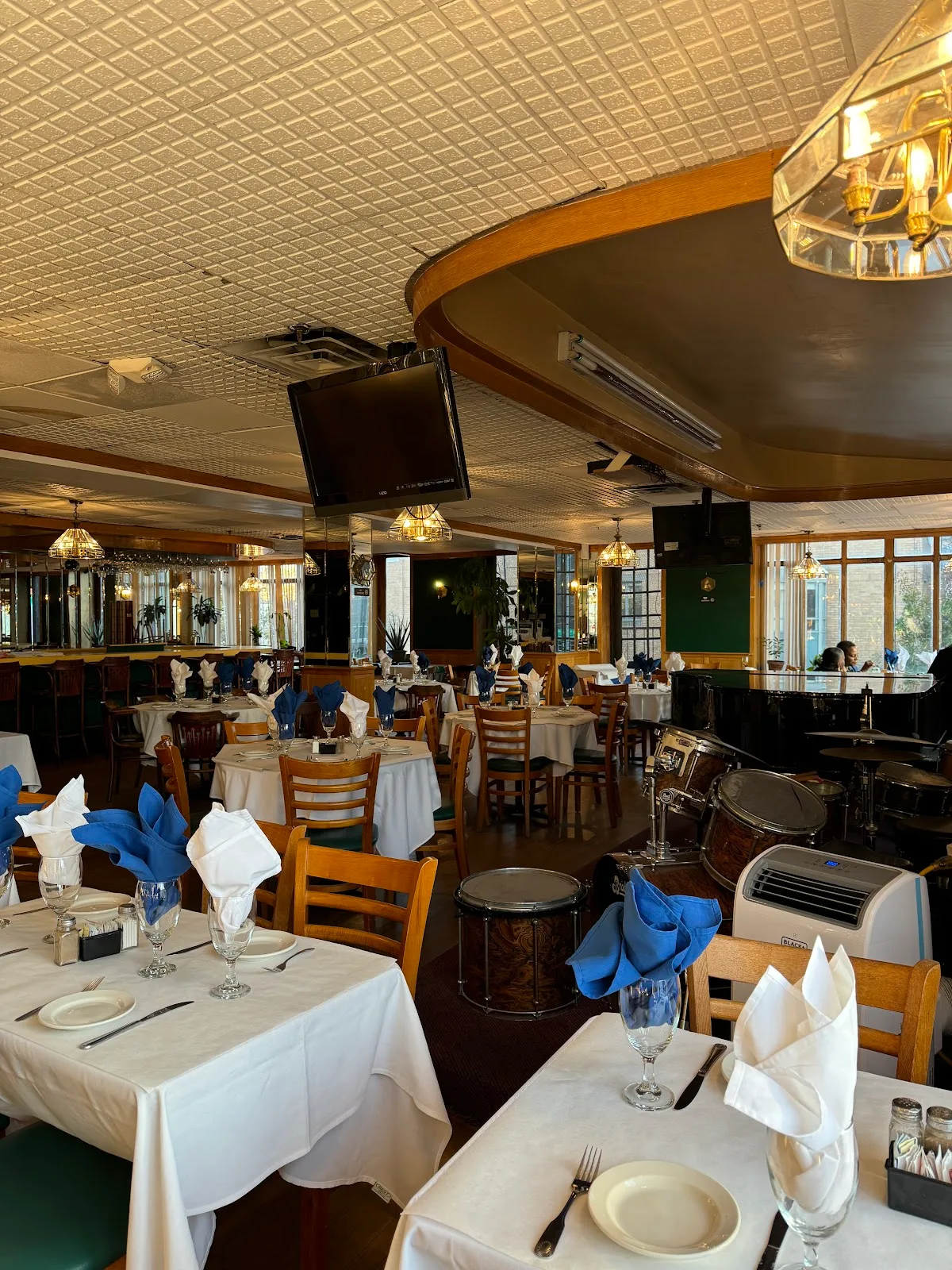 Sugar Hill Restaurant & Supper Club