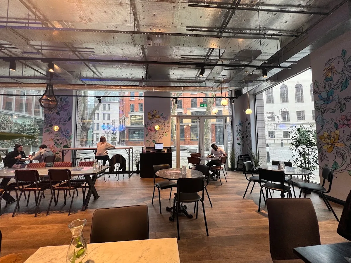HALFCUP BARTS SQUARE
