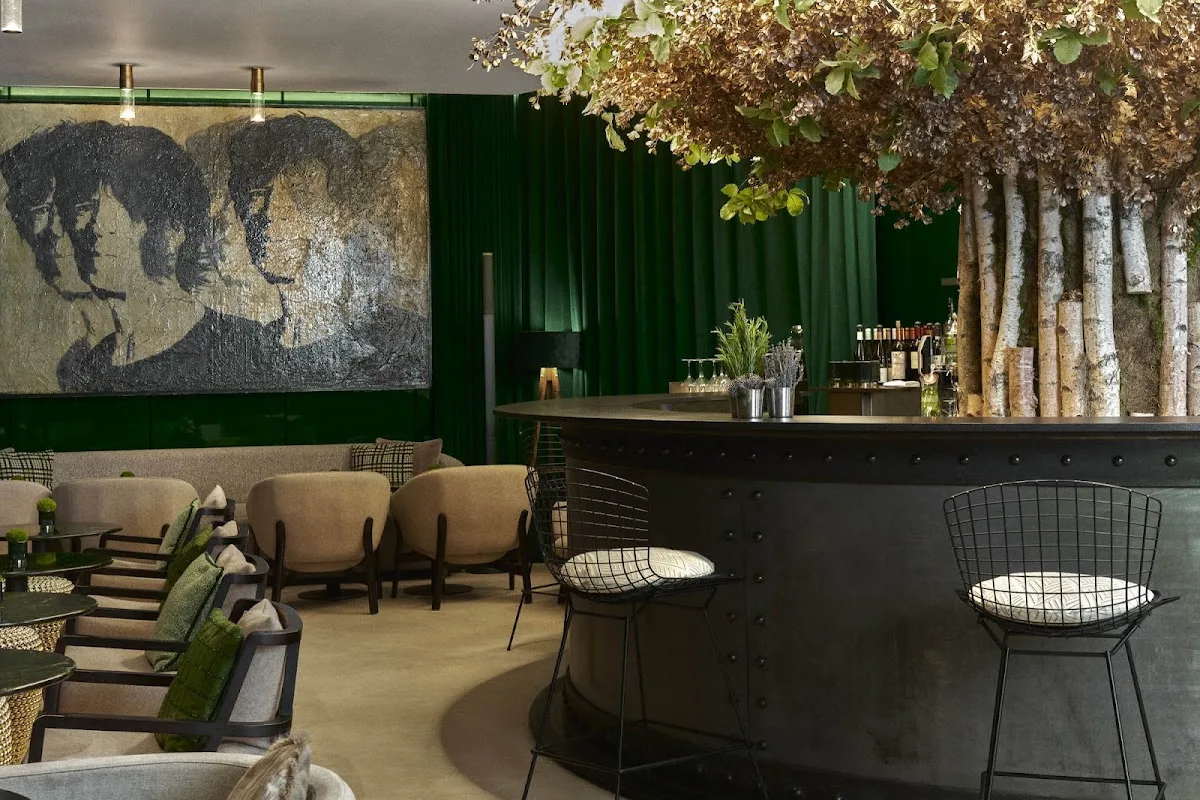 Green Bar