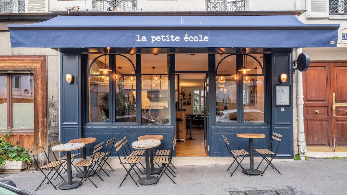 La Petite École