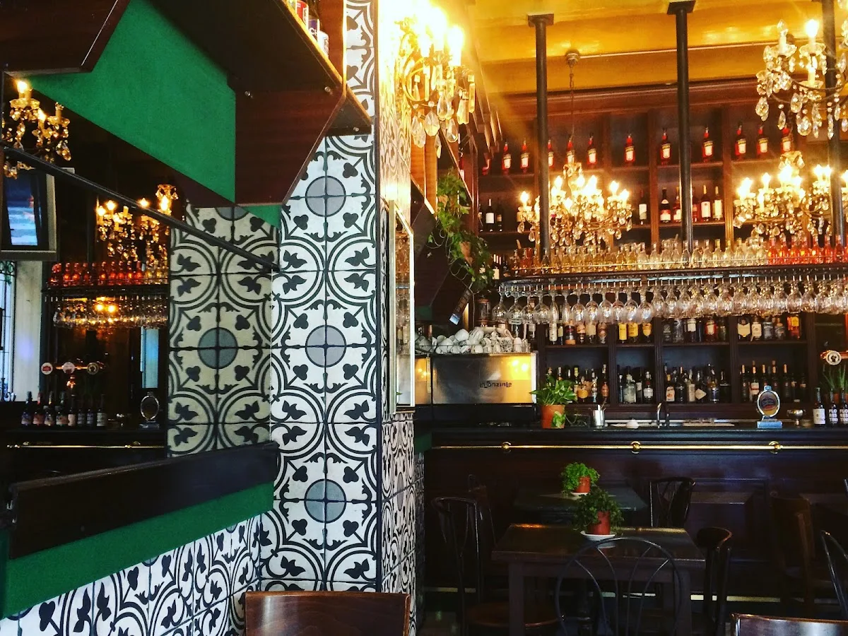 STUZZICHINI - BAR DE TAPAS & COPAS