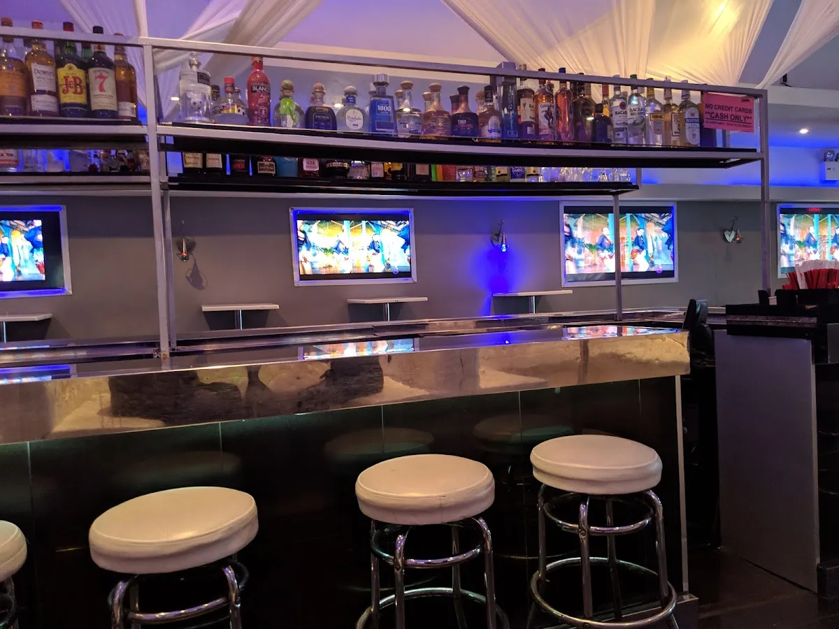Kabu Bar & Lounge