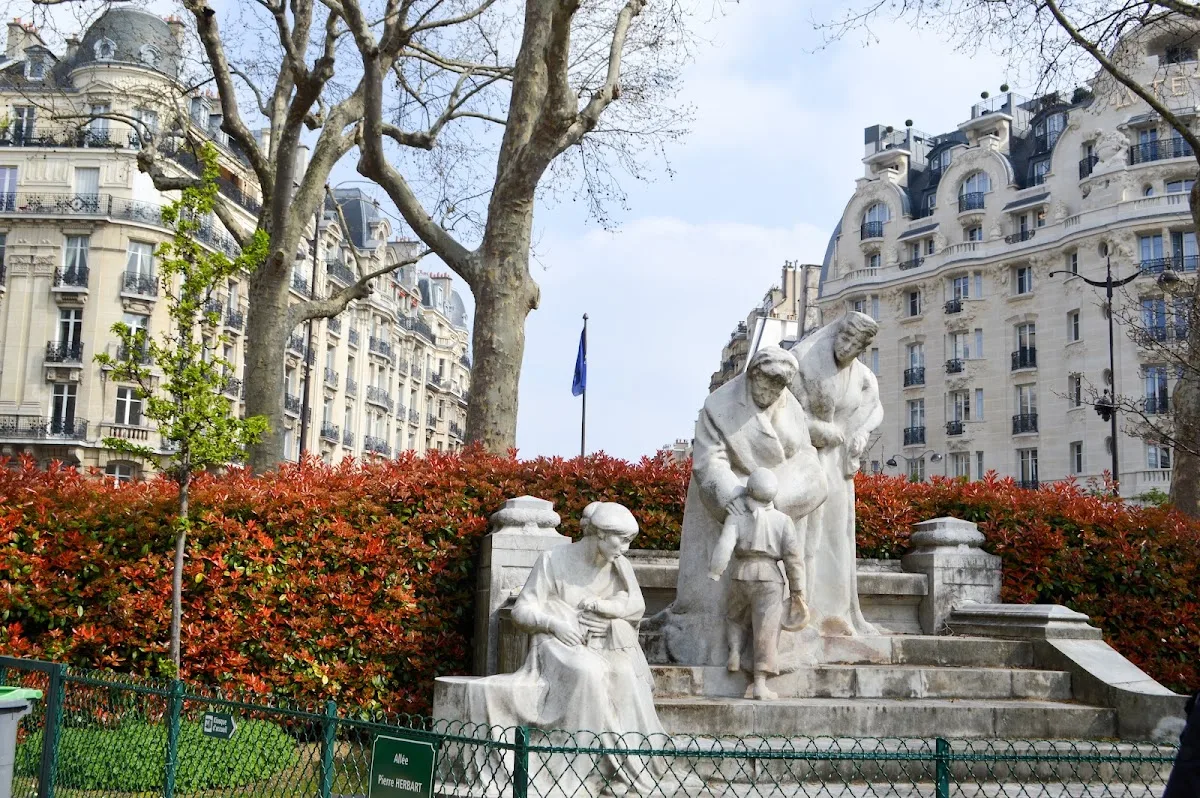 Square Boucicaut